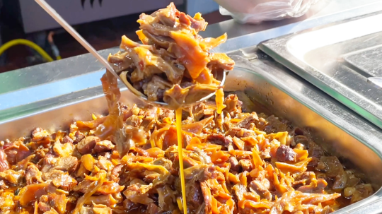 <b>同學(xué)們深夜慎點(diǎn)！“舌尖上的新華”來啦~</b>