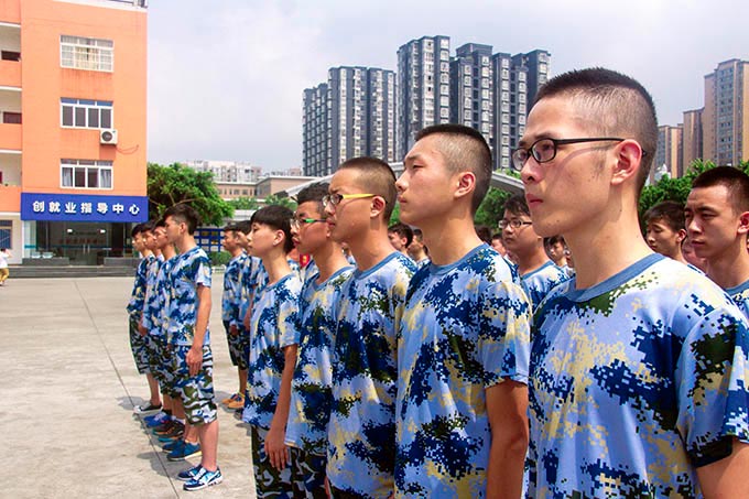 我院2016秋季軍訓(xùn)大片已拉開序幕！