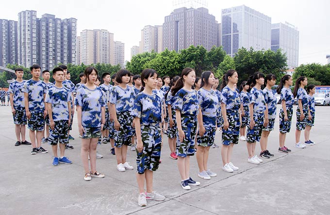 我院2016秋季軍訓(xùn)大片已拉開序幕！