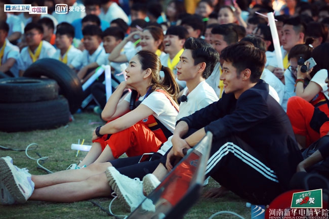 《我去上學(xué)啦2》完美收官 草地音樂(lè)節(jié)嗨翻新華