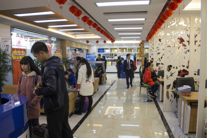 新年新氣象，新生報(bào)名場面火爆