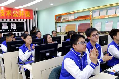 企業(yè)高管面對面 對最難就業(yè)季說byebye