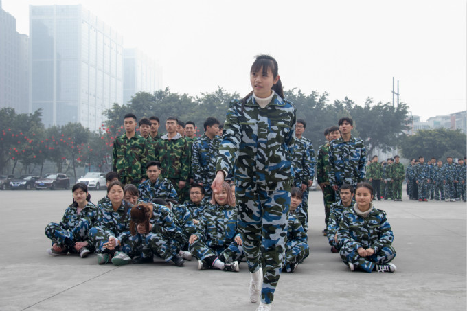 只因?qū)χR(shí)的渴求，所以她來(lái)了