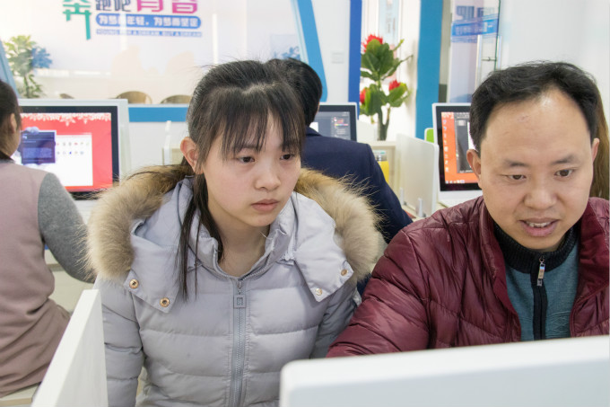 只因?qū)χR(shí)的渴求，所以她來(lái)了