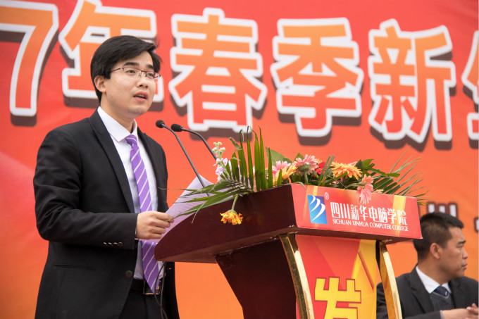 軍訓(xùn)會(huì)操表演，青春與奮進(jìn)的完美結(jié)合！