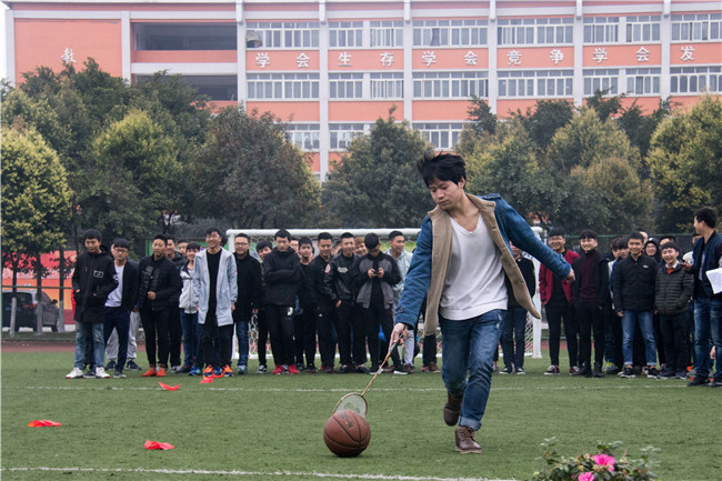 在新華|我們的運(yùn)動會與別家的不一樣