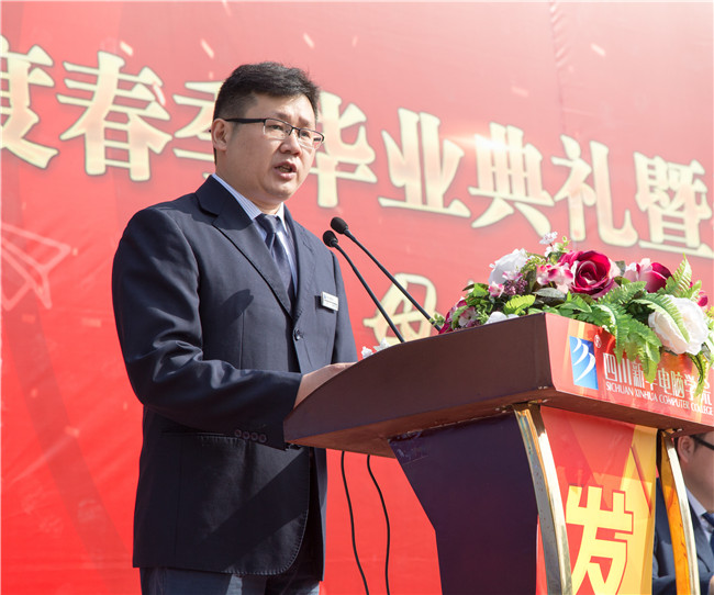 畢業(yè)了：感恩母校，放飛夢想！