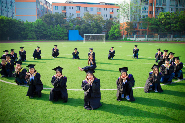 畢業(yè)了：感恩母校，放飛夢想！