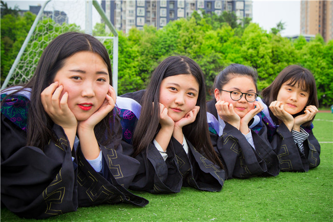 畢業(yè)了：感恩母校，放飛夢想！