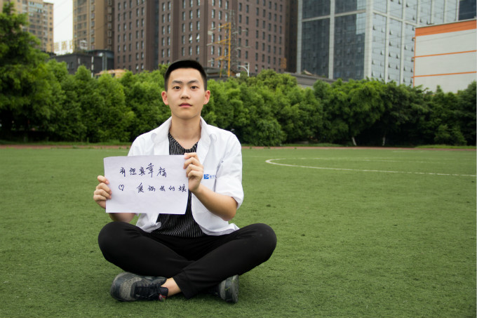 在母親節(jié)來臨之際，他們有些話想對(duì)母親說