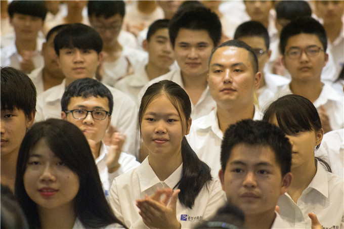 看VR如何造世界！造未來！