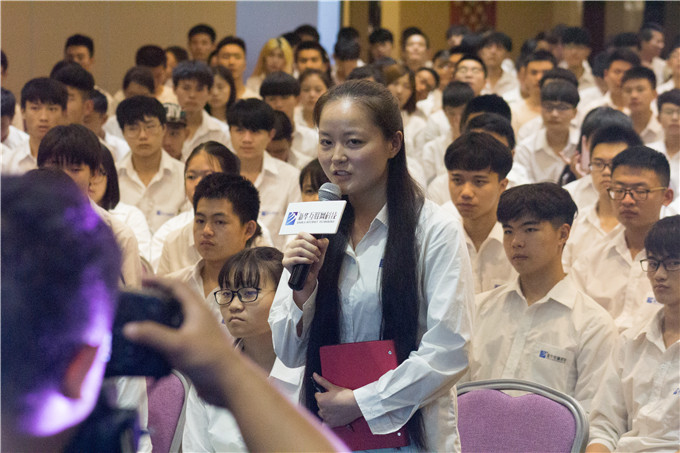 看VR如何造世界！造未來！