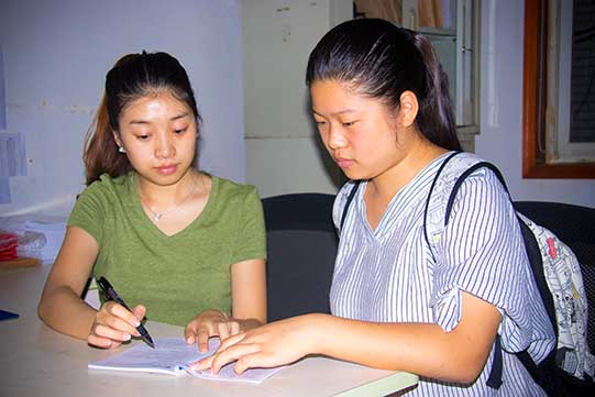 為了更快的實(shí)現(xiàn)夢想，她放棄二本，毅然報(bào)讀我校