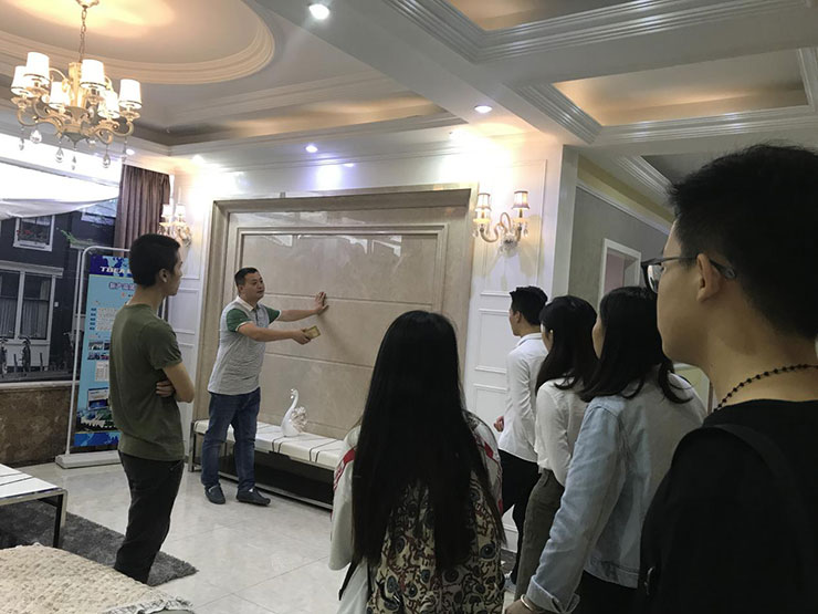 企業(yè)參觀行——從實戰(zhàn)出發(fā)，提高動手能力