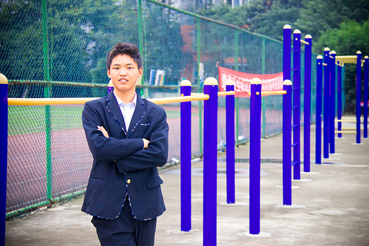 學(xué)校環(huán)鏡不錯(cuò)，實(shí)踐課程很多