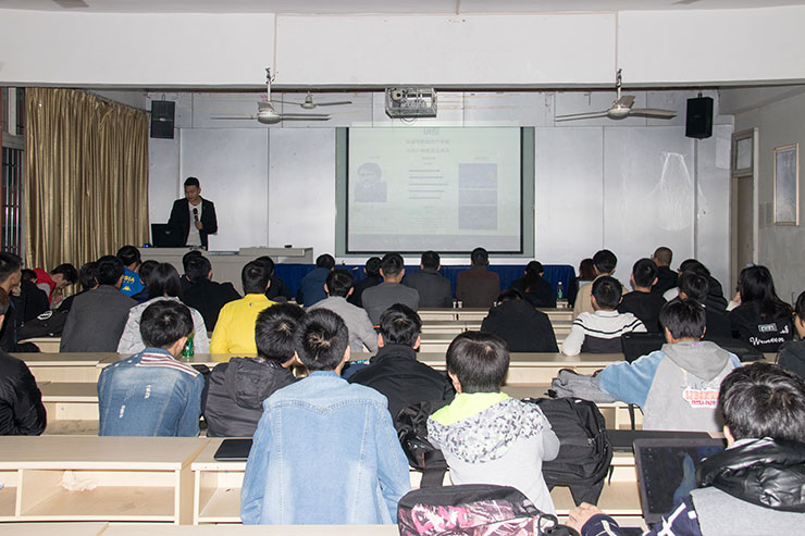 天氣涼，四川新華技能大賽火熱舉辦，學(xué)子露鋒芒