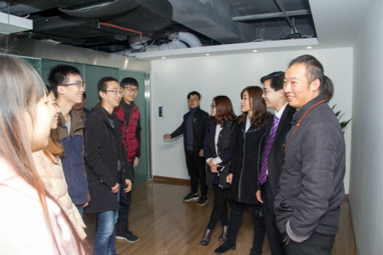 加油，實(shí)習(xí)生！四川新華一直在你身后