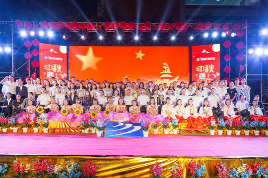 爸媽，我在新華學(xué)互聯(lián)網(wǎng)挺好的