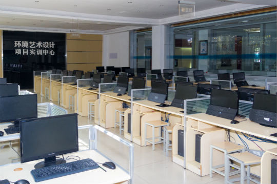 傳說(shuō)中高逼格新華教學(xué)環(huán)境到底是什么樣的？