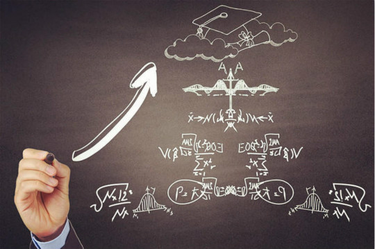 庸俗夢想的設(shè)計(jì)師—我是別人眼中的鳳凰男