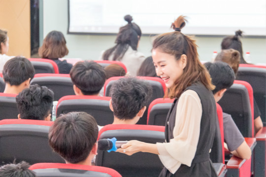 無(wú)實(shí)戰(zhàn)，不電商！“新華 · 瀾庭集杯”培訓(xùn)會(huì)強(qiáng)勢(shì)開(kāi)啟