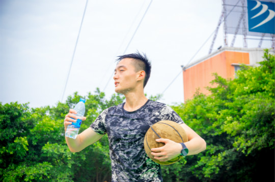 彭輝：誰的少年不躁動！