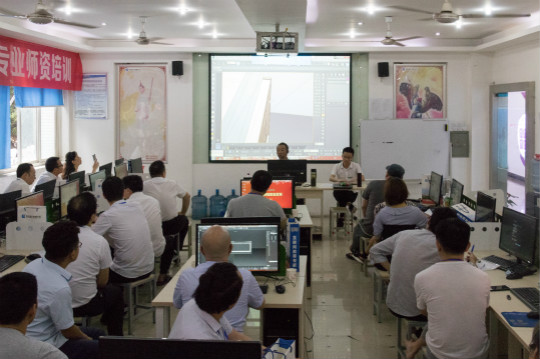 新華互聯(lián)網(wǎng)科技2018暑期VR師資培訓(xùn)之:讓VR在課堂上誕生