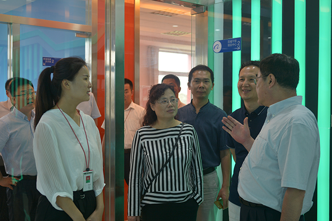 助力鄉(xiāng)村經(jīng)濟(jì)振興,農(nóng)村電商扶貧與鄉(xiāng)村振興研討會隆重舉辦