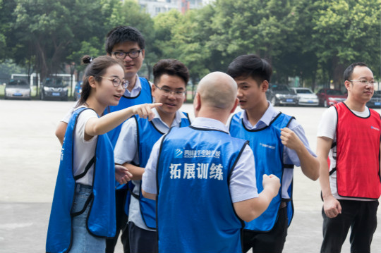 VR師資培訓(xùn)戶外拓展訓(xùn)練我們是認(rèn)真的