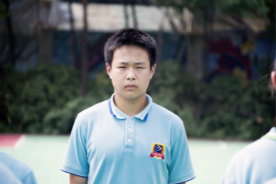 春風(fēng)十里不如你，新生軍訓(xùn)歡樂多  