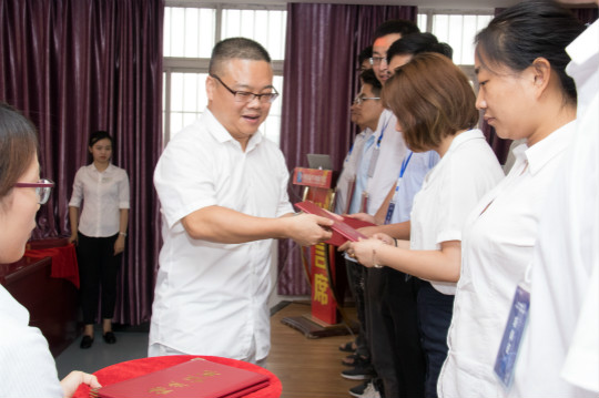 2018新華互聯(lián)網(wǎng)科技VR師資培訓(xùn)結(jié)業(yè)典禮在四川新華圓滿舉辦