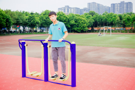 花無重開日，人無再少年