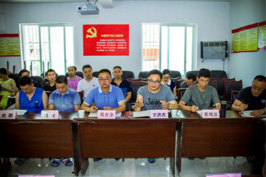 一路北上，四川新華松潘電商幫扶攻堅(jiān)戰(zhàn)吹響沖鋒號(hào)