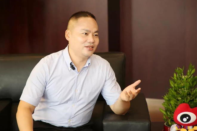 新華教育集團常務(wù)副總裁許紹兵接受新浪網(wǎng)專訪