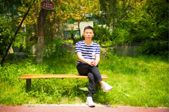 一條路走到底，用一顆創(chuàng)業(yè)赤子心來成全自己