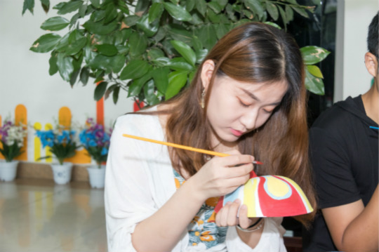 魅力面具 青春正好—四川新華面具彩繪大賽high！high！high！