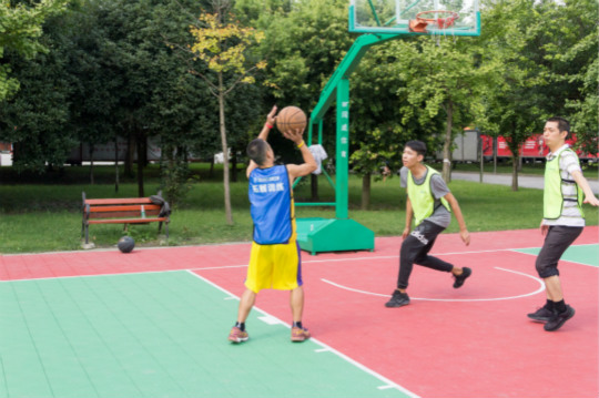 四川新華趣味運(yùn)動(dòng)會(huì)喜迎第34個(gè)教師節(jié)