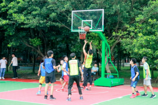 完美收官！四川新華籃球賽火力全開 決賽現(xiàn)場(chǎng)上演強(qiáng)強(qiáng)對(duì)決！