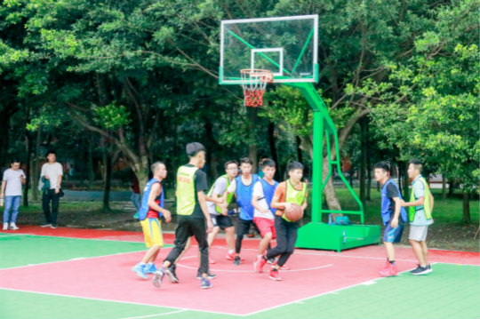 完美收官！四川新華籃球賽火力全開 決賽現(xiàn)場(chǎng)上演強(qiáng)強(qiáng)對(duì)決！