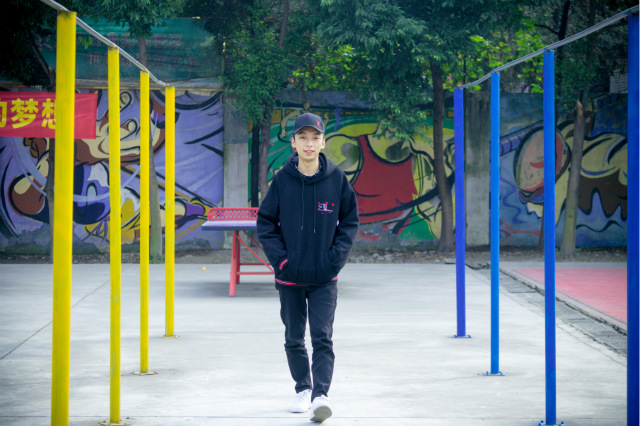 頂著家人反對(duì)，我毅然決然選擇了電競(jìng)專業(yè)