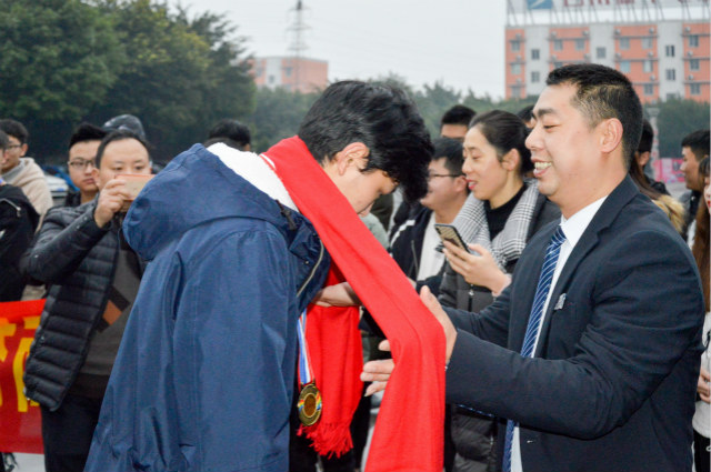 “新華·瀾庭集杯”互聯網職業(yè)技能大賽，四川新華斬獲多項殊榮載譽歸來！