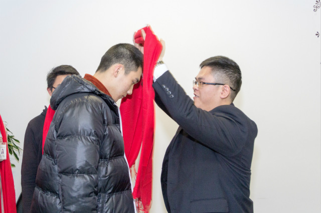 當你還在猶豫選擇時，他們在新華已經(jīng)實現(xiàn)了逆襲