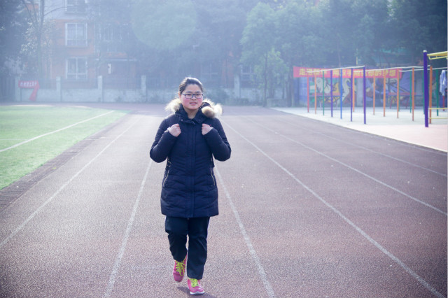 新生證言|唐琴：逆光前行的女孩，夢(mèng)想不留遺憾！