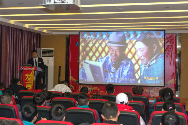 新生的第一課，四川新華2019級(jí)新生座談會(huì)！