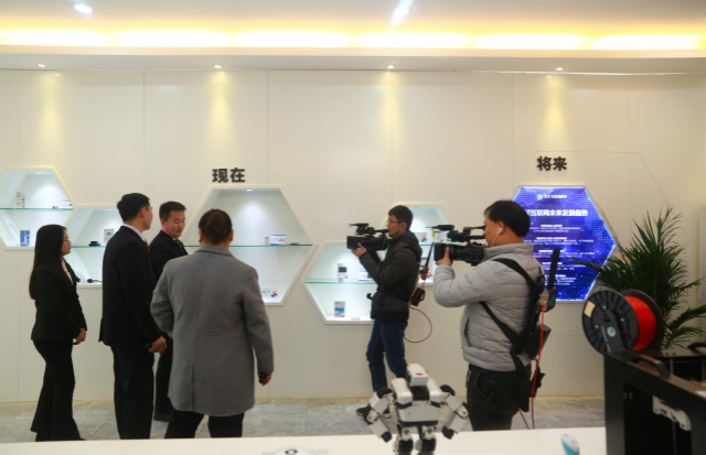 畢業(yè)即就業(yè)！AI時(shí)代的互聯(lián)網(wǎng)職業(yè)教育