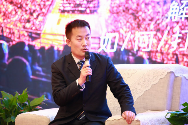 畢業(yè)即就業(yè)！AI時(shí)代的互聯(lián)網(wǎng)職業(yè)教育