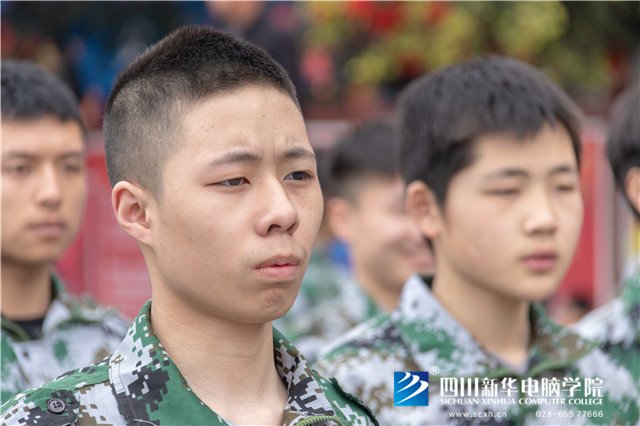 2019級(jí)新生軍訓(xùn)：激揚(yáng)的青春，是奮進(jìn)的號(hào)角