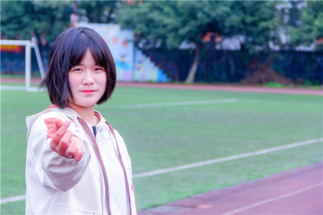 #三月女人天，陽光少女節(jié)#為你歡喜的她投上一票