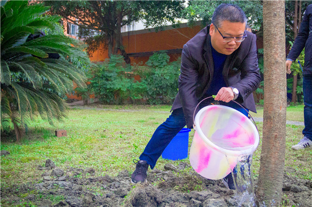 植樹節(jié)，在夢想的地方栽下希望的綠色！