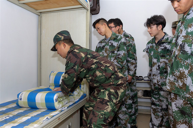 我想高薪就業(yè)，零基礎(chǔ)的初中生現(xiàn)在學(xué)還晚不晚？